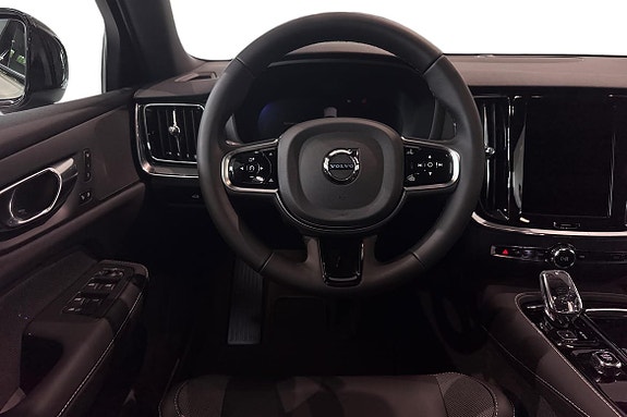 Volvo V60 11 of 21