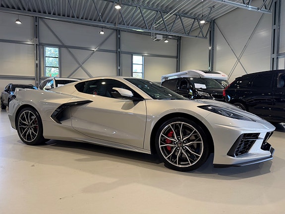 Chevrolet Corvette 3 of 29