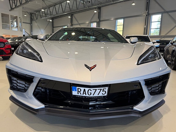 Chevrolet Corvette 2 of 29