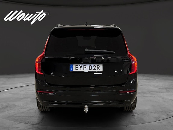 Volvo XC90 5 of 20