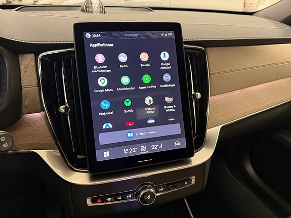 Volvo XC90 18 of 20