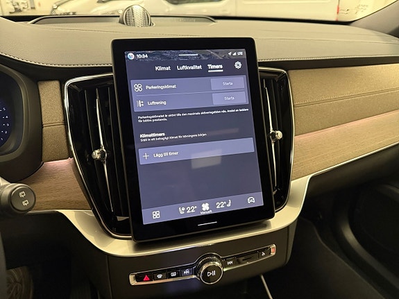 Volvo XC90 17 of 20