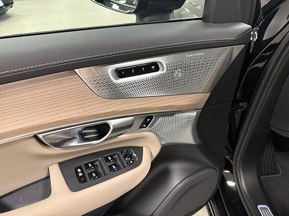 Volvo XC90 9 of 20