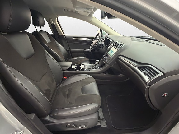 Ford Mondeo 22 of 30
