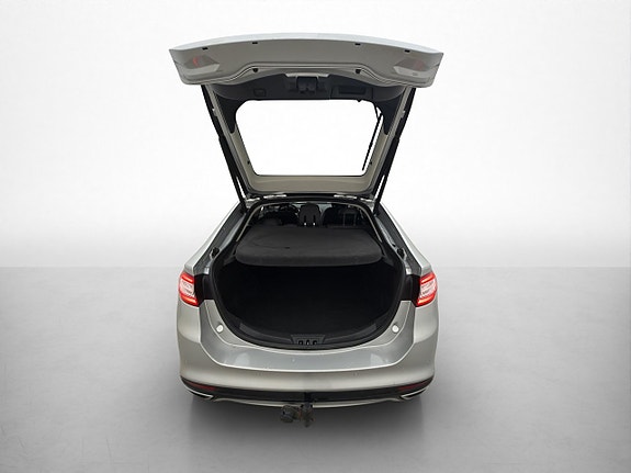 Ford Mondeo 25 of 30