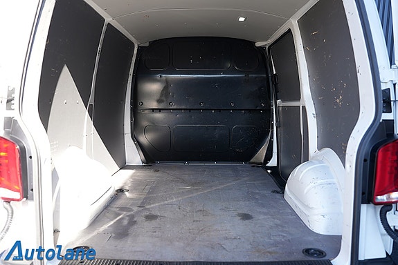 Volkswagen Transporter 9 of 16