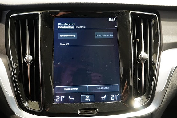 Volvo V60 Cross Country 23 of 23