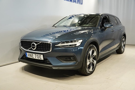 Volvo V60 Cross Country 5 of 23