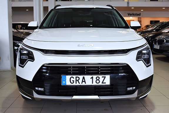 Kia Niro 2 of 23