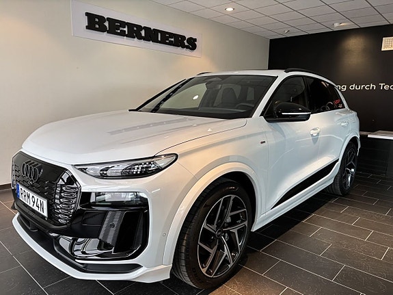 Audi Q6 e-tron 2 of 12