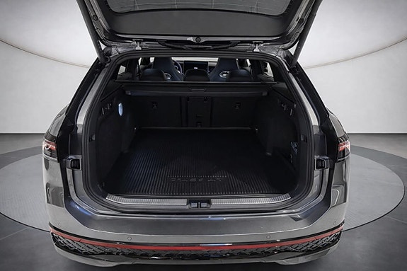 Volkswagen Passat 10 of 14