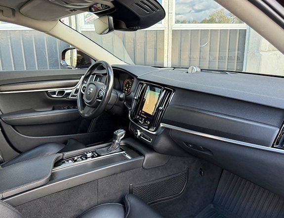 Volvo V90 Cross Country 12 of 25