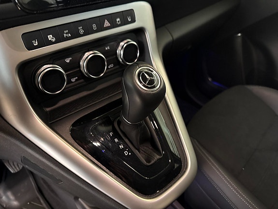 Mercedes-Benz T180 d 7 of 11
