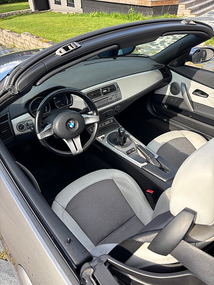 BMW Z4 3 of 5