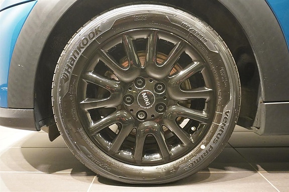 MINI Cooper 7 of 13