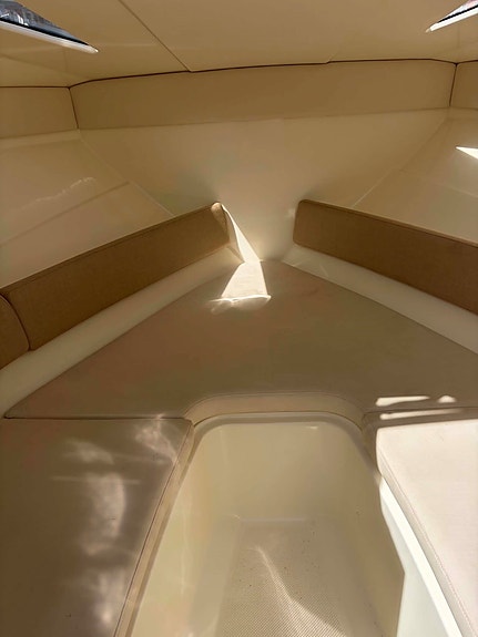 Bayliner 642 - 220 hk 4 of 5