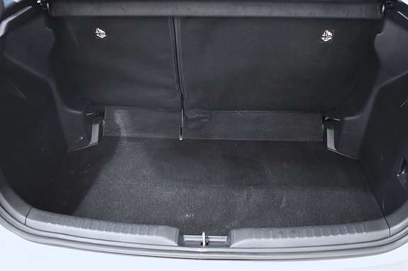 Toyota Yaris 5 of 19