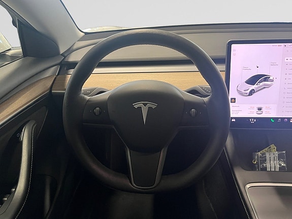 Tesla Model 3 12 of 18