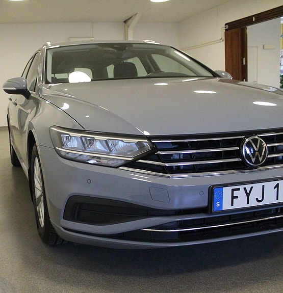 Volkswagen Passat 5 of 9