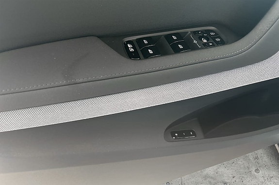 Polestar 2 23 of 30