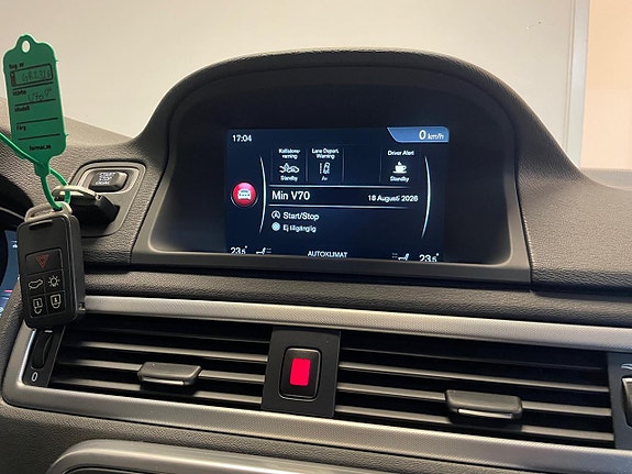 Volvo V70 17 of 26