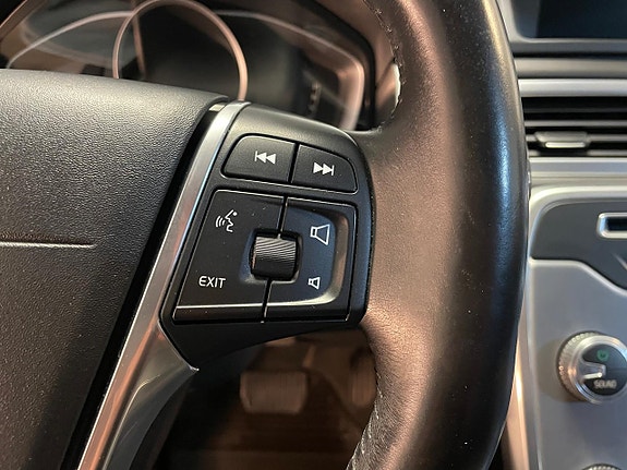 Volvo V70 9 of 26