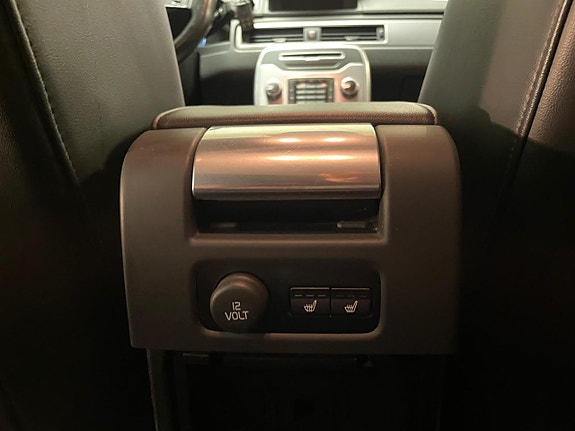 Volvo V70 25 of 26