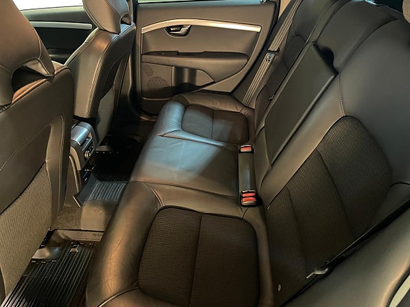 Volvo V70 24 of 26