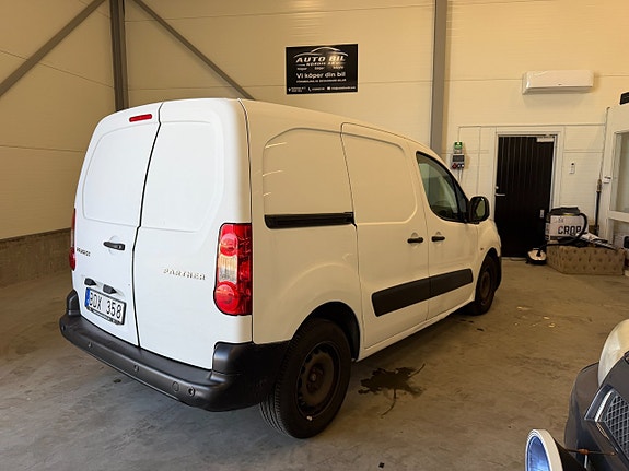 Peugeot Partner 4 of 21