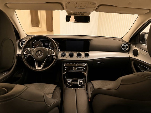 Mercedes-Benz E220 d 5 of 5