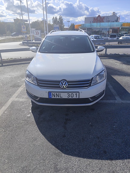 Volkswagen Passat 4 of 10