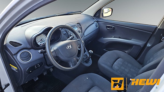 Hyundai i10 11 of 15