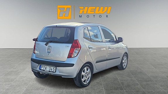 Hyundai i10 4 of 15