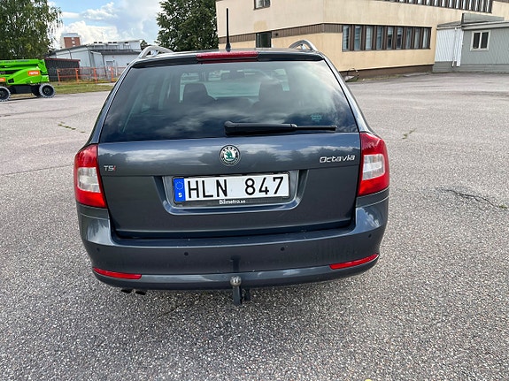Skoda Octavia 4 of 24