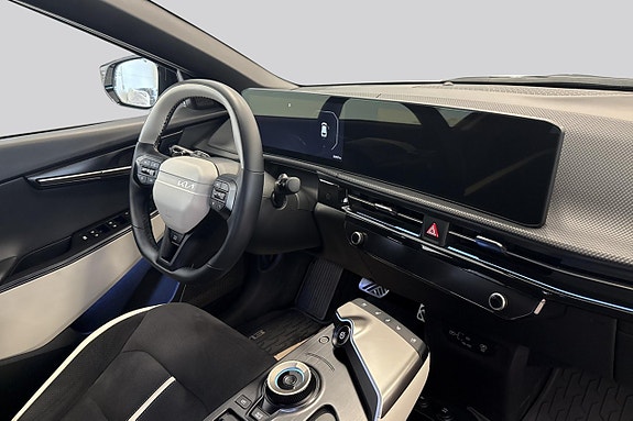 Kia EV6 11 of 14