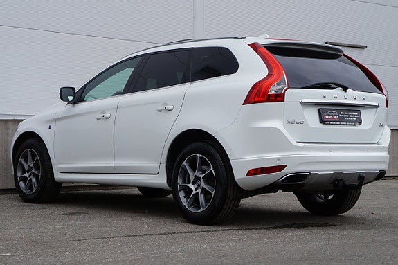 Volvo XC60 4 of 30