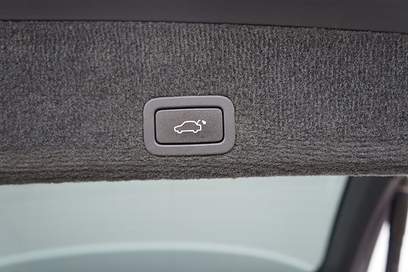 Volvo XC60 18 of 30