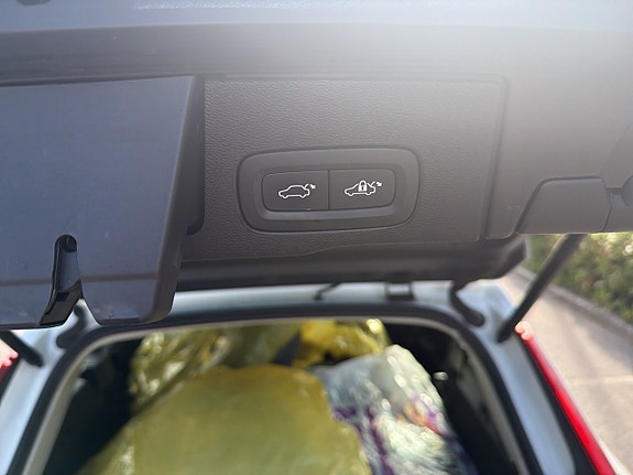 Volvo XC60 13 of 18