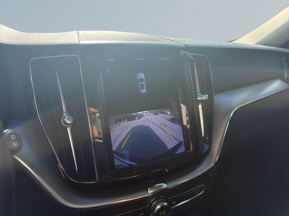 Volvo XC60 11 of 18