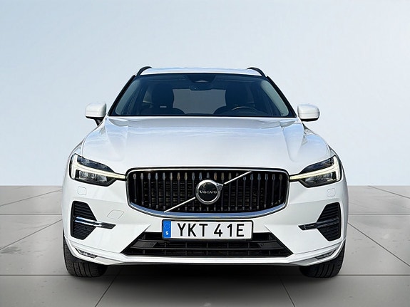 Volvo XC60 2 of 18