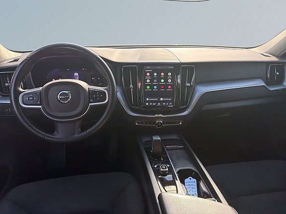 Volvo XC60 8 of 18