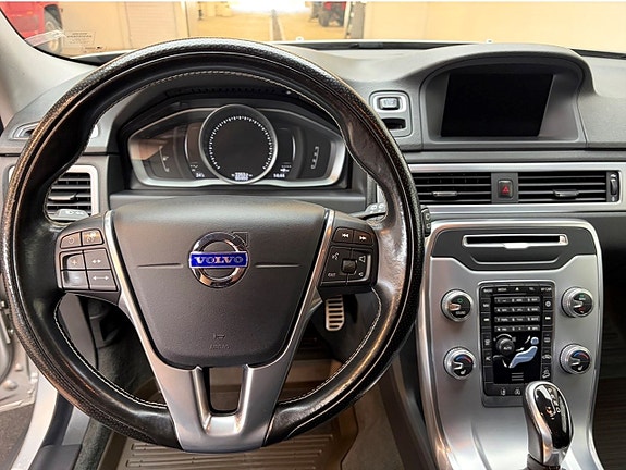 Volvo XC70 10 of 12