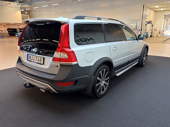Volvo XC70 4 of 12