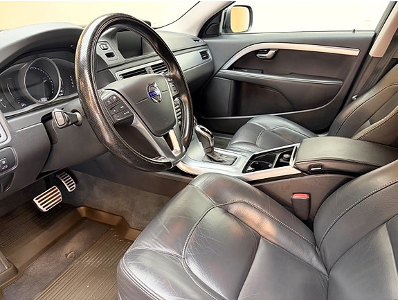 Volvo XC70 6 of 12