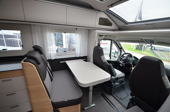 Adria Coral 670 SL (AC,solcell, auto) 6 of 16