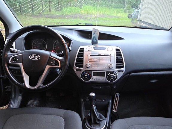 Hyundai i20 4 of 4
