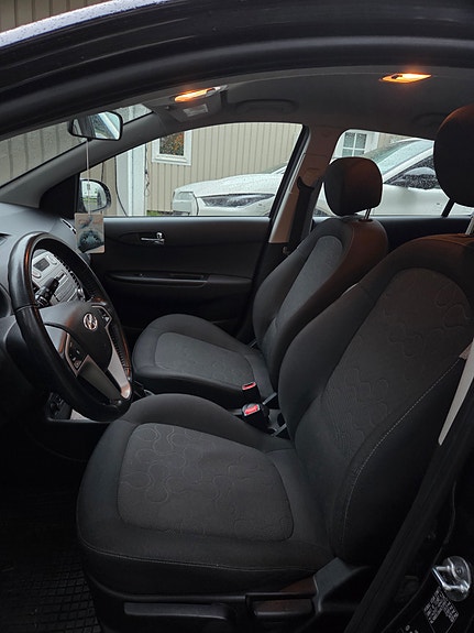 Hyundai i20 3 of 4