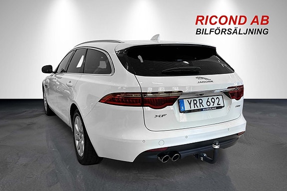 Jaguar XF 7 of 20
