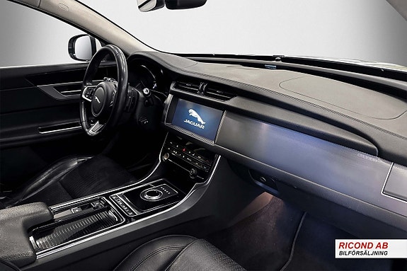 Jaguar XF 14 of 20