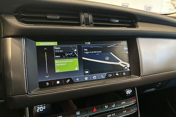 Jaguar XF 18 of 20